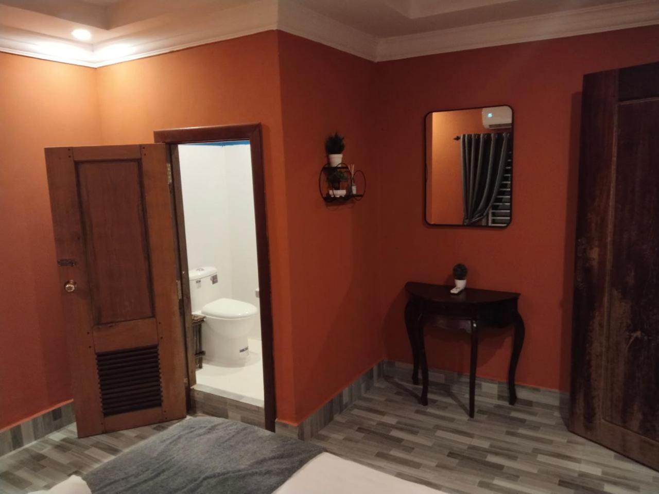 Teejays Bed And Breakfast Kampot Ngoại thất bức ảnh